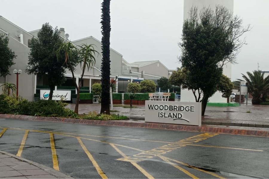 Commercial Property for Sale in Woodbridge Island Western Cape